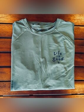 Life Is Good Long Sleeve Rash Guard Shirt, size XL